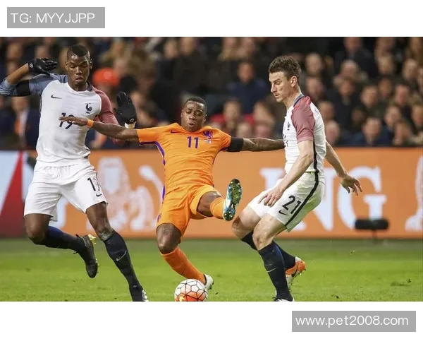 荷兰与乌拉圭足球对决的精彩评价与战术分析