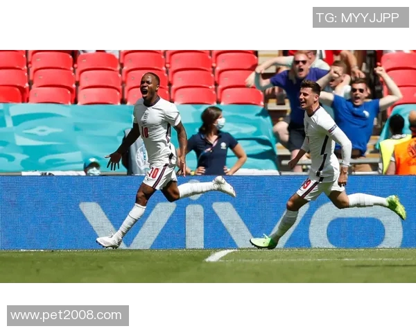 莫德里奇：从克罗地亚足球奇才到世界足坛传奇的辉煌历程