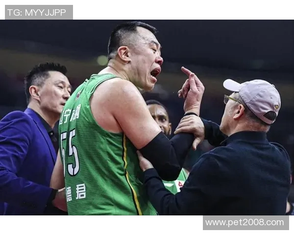 梅州客家与辽宁开新激战正酣谁能在赛场上笑到最后 梅州客家与辽宁开新激战正酣谁能在赛场上笑到最后