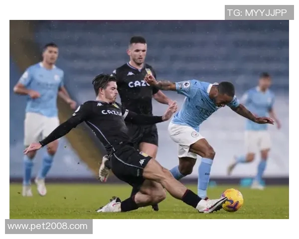 曼城迎战女王湖北下载全力争胜精彩对决引发球迷热议