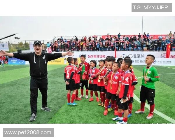 穆西亚拉的崛起之路：从青训新星到足坛闪耀的明日之星