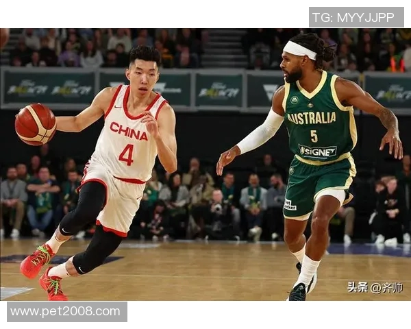 CBA中国男篮迎战澳大利亚队全力争胜展现实力与团队精神