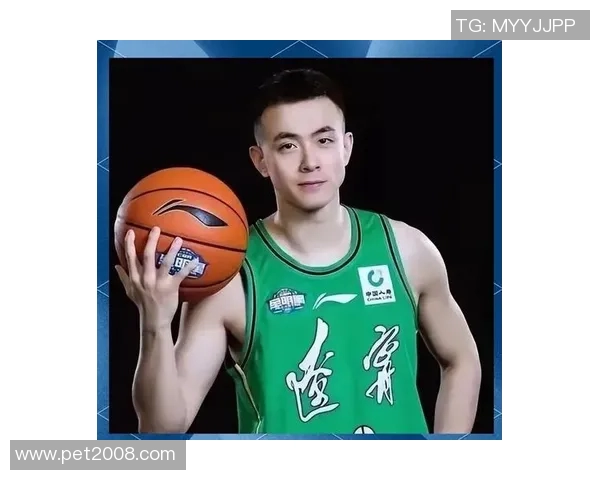 赵继伟：从青涩新星到篮球场上的领军人物的成长历程与辉煌成就